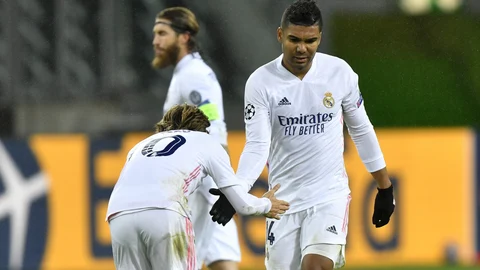 Modric felicita a Casemiro