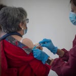 Murcia apunta a centros de salud y residencias como primeros en administrar la vacuna Covid