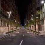 Una calle de Barcelona, en plena noche de toque de queda. Europa Press