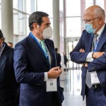 El presidente de la patronal CEOE, Antonio Garamendi, y el presidente de Mercadona, Juan Roig, en una imagen de archivo