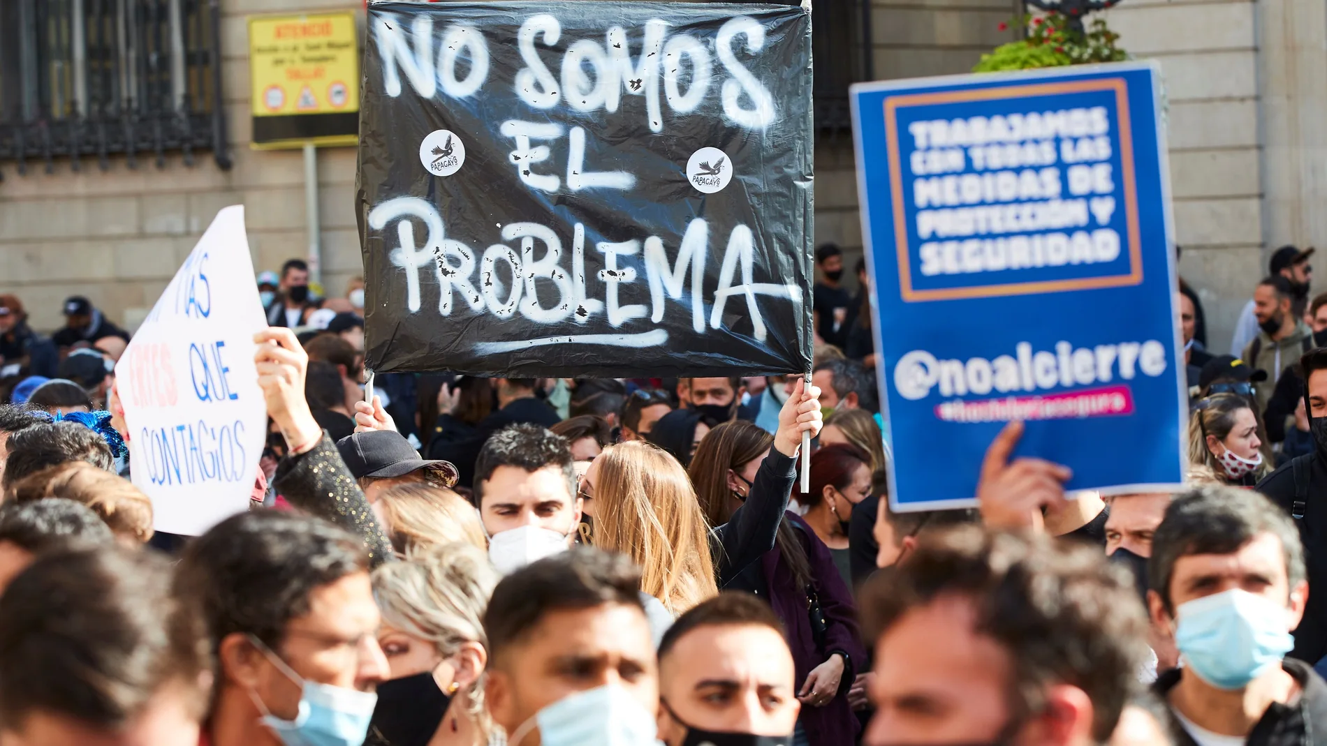 Protesta del ocio nocturno frente a la Generalitat