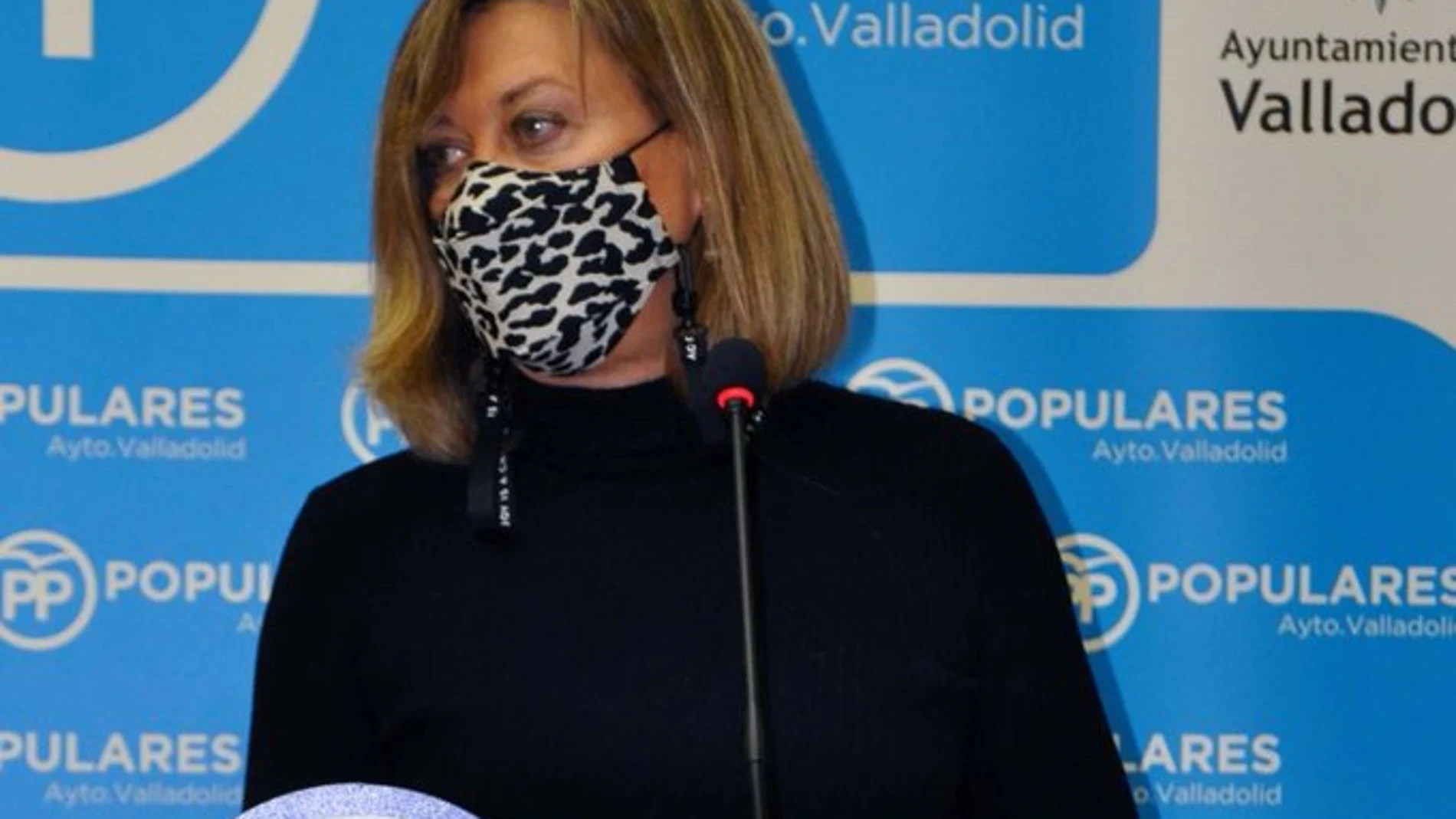 Pilar del Olmo durante la presentación de las dos mociones que presentará en el próximo pleno en el Ayuntamiento de Valladolid