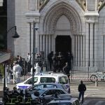 Imagen del último ataque con cuchillo en Francia en la basílica de Niza