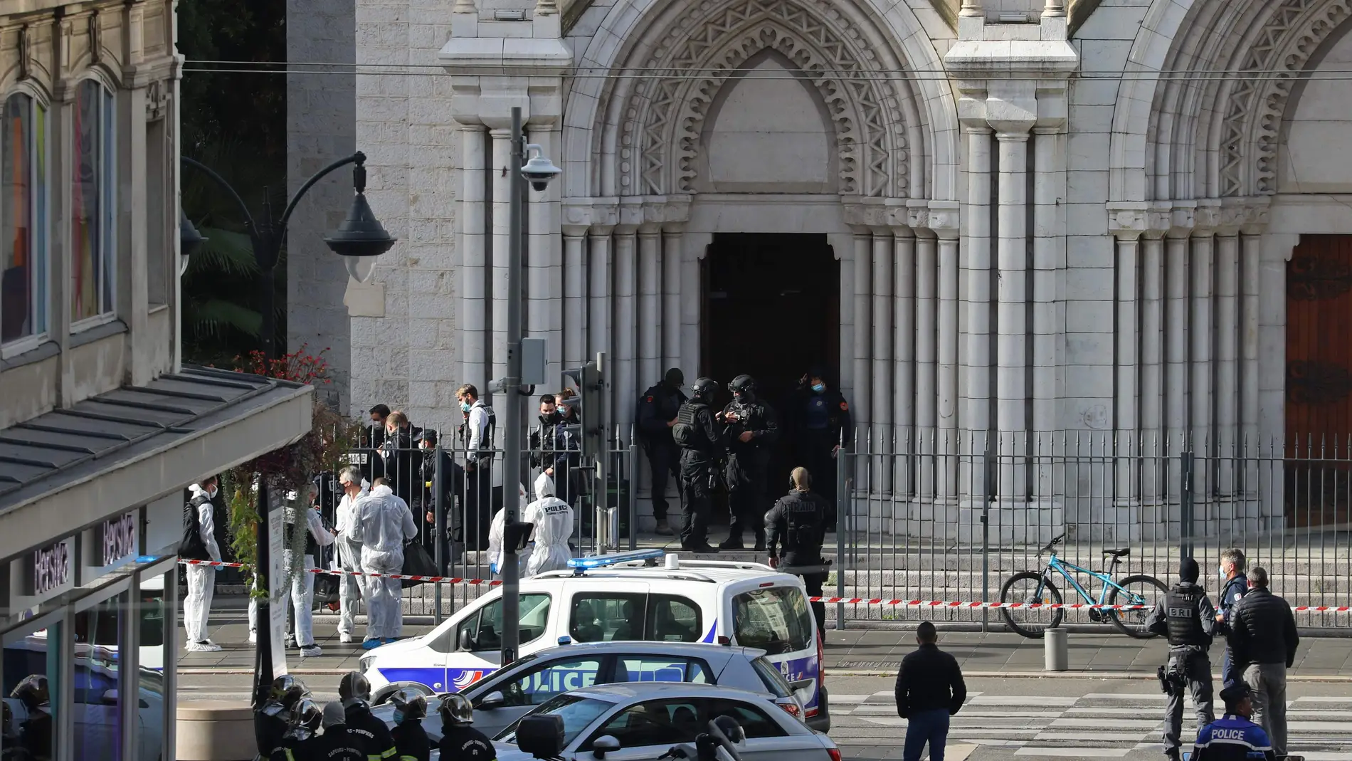 Imagen del último ataque con cuchillo en Francia en la basílica de Niza