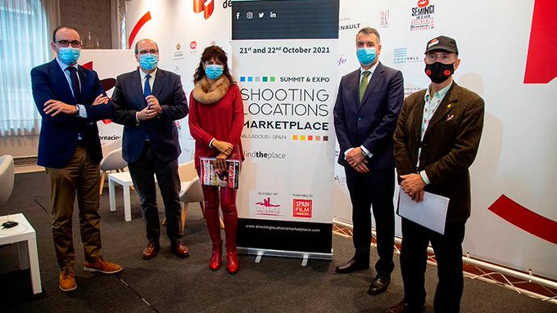 Ana Redondo junto a José Ramón González, Víctor Alonso Monge, Alberto Alonso y Javier Angulo, durante la presentación del certamen