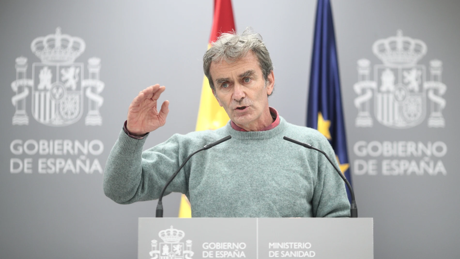 El director del Centro de Coordinación de Alertas y Emergencias Sanitarias (CCAES), Fernando Simón, comparece en rueda de prensa en Moncloa para informar de la evolución de la pandemia, hoy en Madrid