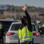 Agentes de la policía nacional durante un control policial en Andalucía