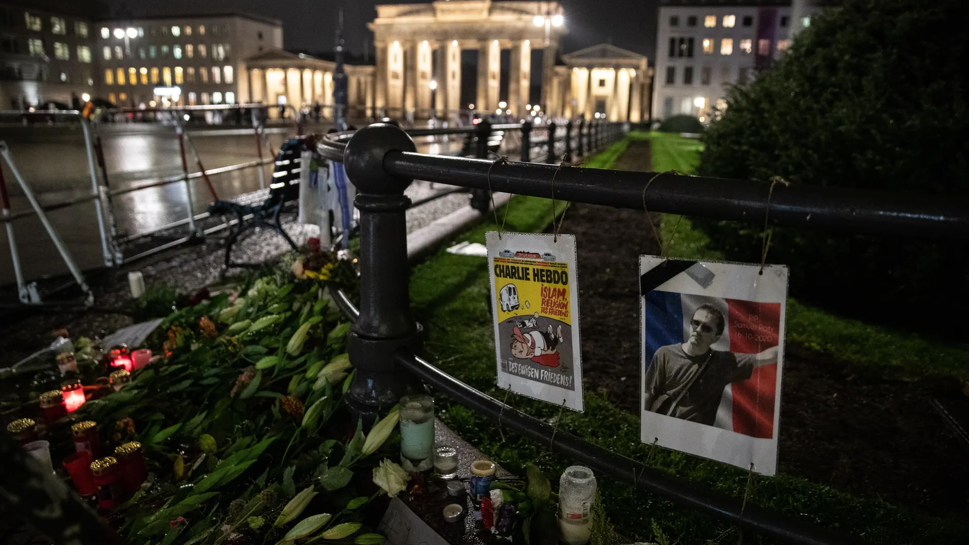 Vigil in Berlin commemorating terror attact in France