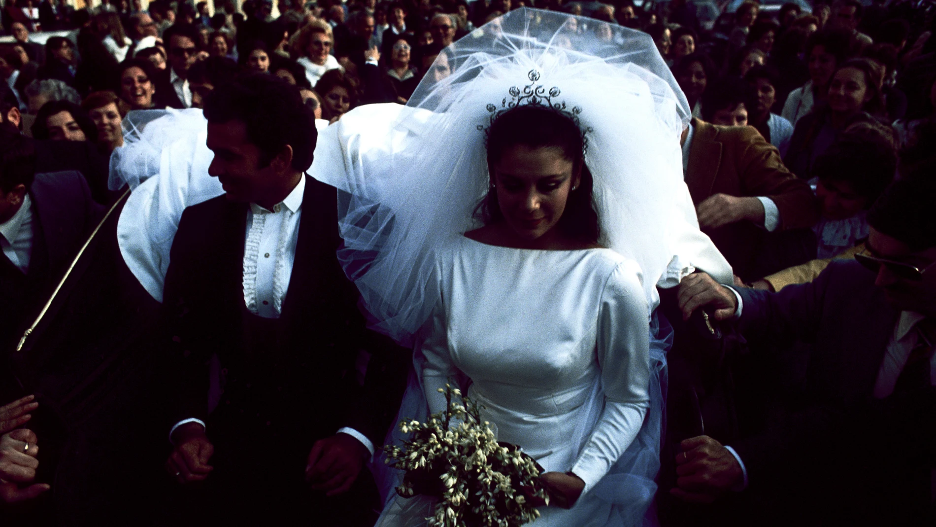 BODA DEL TORERO FRANCISCO RIVERA " PAQUIRRI " Y LA CANTANTE ISABEL PANTOJA EN LA IGLESIA DEL GRAN PODER DE SEVILLA©KORPA30/04/1983 SEVILLA