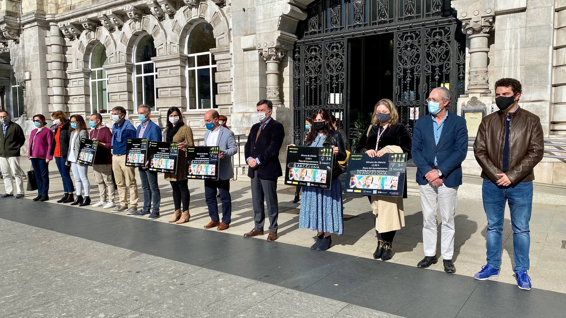 Minuto de silencio por la mujer asesinada en BarcelonaAYUNTAMIENTO DE SANTANDER30/10/2020