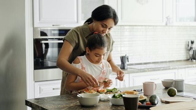 los hábitos de alimentación cada vez están más deteriorados entre la población infantil y adolescente.