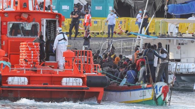 Salvamento Marítimo tras rescatar a un cayuco a 37 kilómetros al sur de Gran Canaria el pasado 2 de noviembre