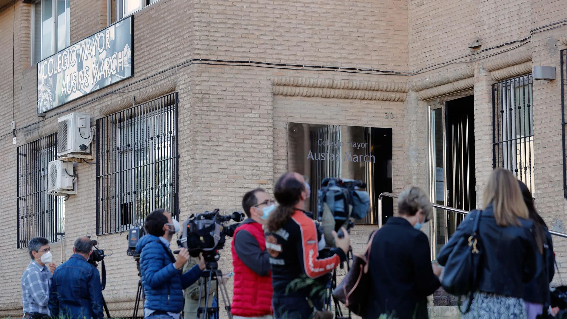 Imagen de la residencia universitaria Ausias March de Valencia confinada desde el pasado sábado por orden de la consellera de Sanidad, Ana Barceló