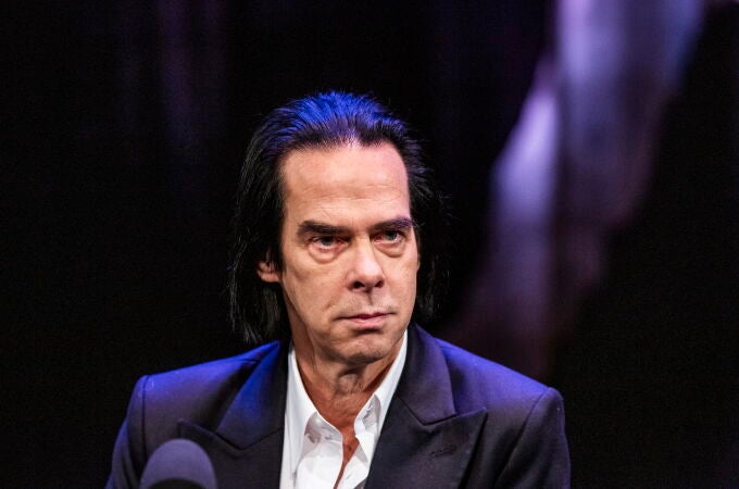 Copenhagen (Denmark), 02/11/2020.- Australian musician Nick Cave attends a press conference to promote his exhibition 'Stranger Than Kindness' in Copenhagen, Denmark, 02 November 2020. The show runs at The Black Diamond, a part of Danish Royal Library, until 13 February 2021. (Abierto, Dinamarca, Copenhague) EFE/EPA/Olafur Steinar Gestsson DENMARK OUT
