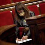 La consellera de la Presidencia y portavoz del Govern, Meritxell Budó, en el último pleno del Parlament