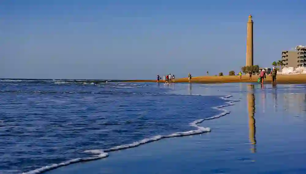 Faro y Playa de Maspalomas, Gran Canaria.