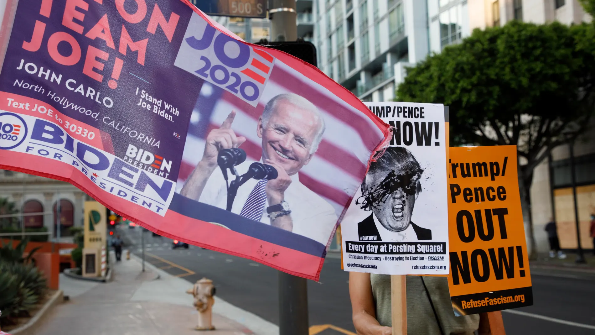 Seguidores de Joe Biden en Los Angeles