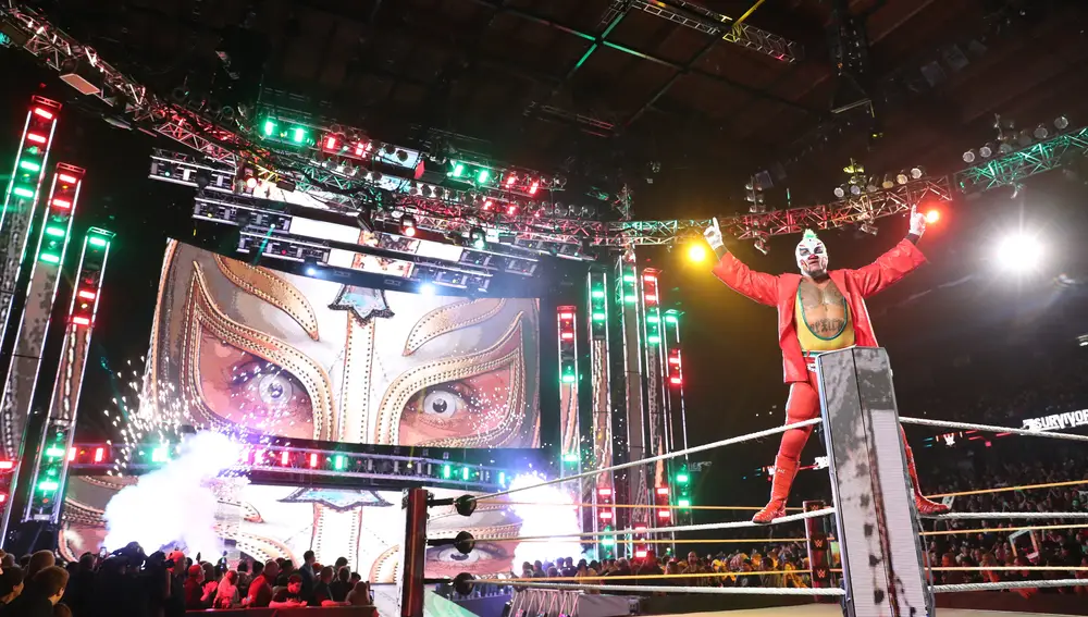 Rey Mysterio, luchador de wrestling (lucha libre) / WWE