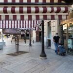 Terrazas de los restaurantes de la plaza de Santa Catalina de Murcia desiertas tras el cierre de la hostelería el pasado 7 de noviembre