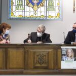 Monseñor Luis Argüello y el alcalde de Fombellida, Víctor Alonso, firman convenio de cesión al ayuntamiento de los anexos al templo de Fombellida para la ampliación y mejora de su atrio