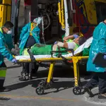 Entrada de urgencias de los hospitales 12 de octubre, en Madrid y Severo Ochoa, en Leganés