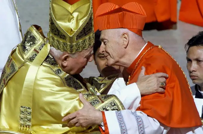 Así engañó el ex cardenal pederasta a Juan Pablo II