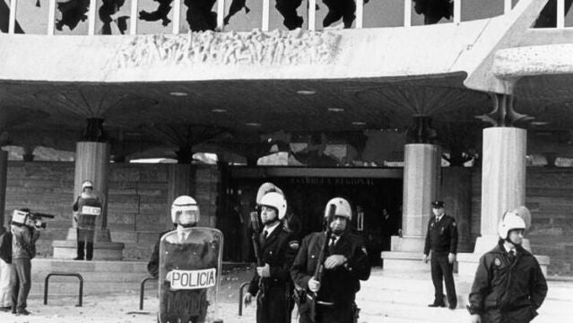 El 3 de febrero de 1992 la Asamblea de Cartagena ardió como consecuencia de unas fuertes revueltas sociales