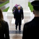 President Donald Trump participates in a Veterans Day wreath laying ceremony at the Tomb of the Unknown Soldier at Arlington National Cemetery in Arlington, Va., Wednesday, Nov. 11, 2020. (AP Photo/Patrick Semansky)