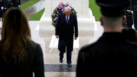 President Donald Trump participates in a Veterans Day wreath laying ceremony at the Tomb of the Unknown Soldier at Arlington National Cemetery in Arlington, Va., Wednesday, Nov. 11, 2020. (AP Photo/Patrick Semansky)