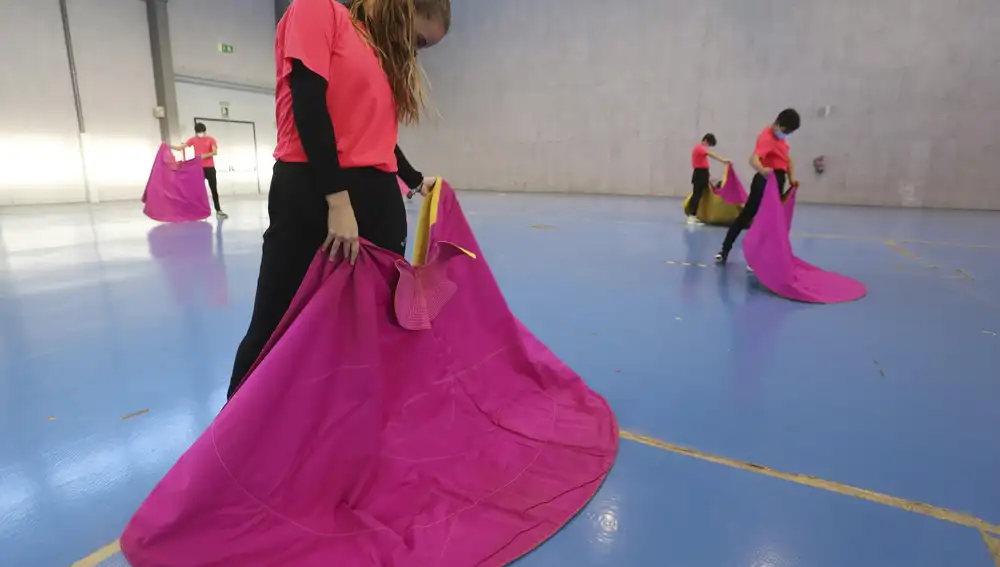 Alumnos en la Escuela de Tauromaquia de Salamanca