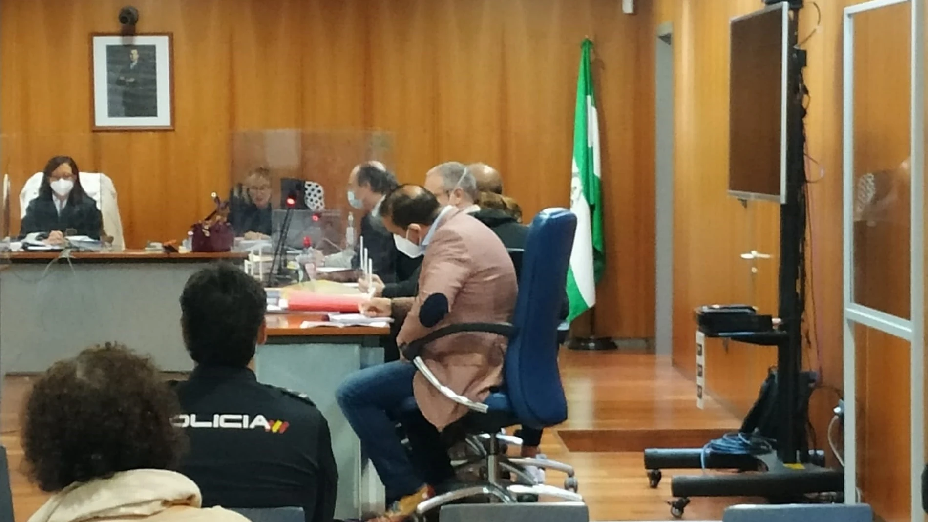 Juicio con jurado en Málaga a una mujer acusada de dejar morir a su bebé