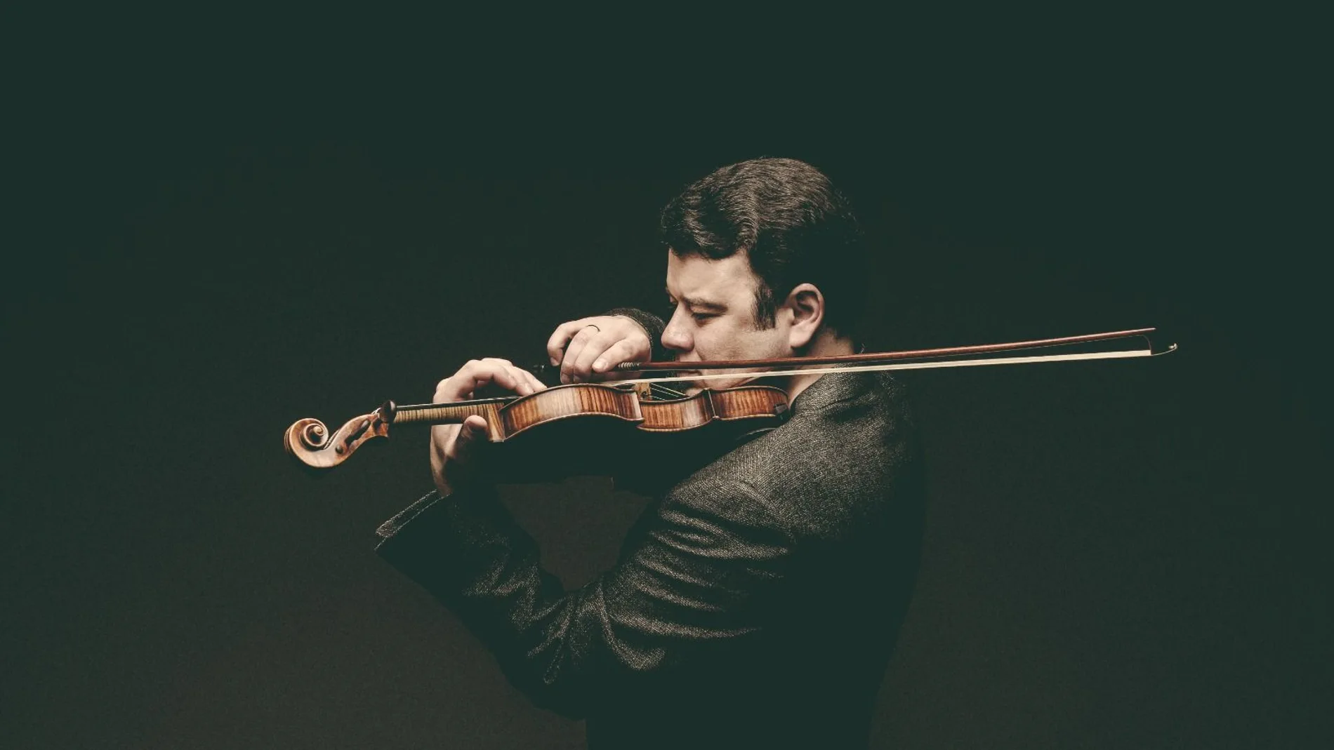 El violinista Vadim Gluzman tocará con la OSCyL