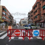 Un tramo de la calle Real está peatonalizado desde el pasado mes de mayo, lo que ha despertado opiniones divergentes entre propietarios y vecinos.