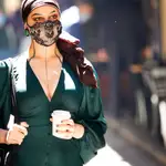 Una mujer con mascarilla en el estado de Victoria, en Melbourne, Australia