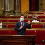 El vicepresidente de la Generalitat, Pere Aragones, interviene durante la sesión ordinaria del Pleno del Parlament, en Barcelona (España), a 18 de noviembre de 2020. La sesión de este miércoles ha tratado, entre otros asuntos, sobre la gestión de la pandemia del coronavirus por parte del Govern de la Generalitat.18 NOVIEMBRE 2020;PARLAMENT DE CATALUNYA;PERE ARAGONÉS;POLÍTICA;ECONOMÍA;PANDEMIA;EPIDEMIA;SALUD;ENFERMEDADESDavid Zorrakino / Europa Press18/11/2020