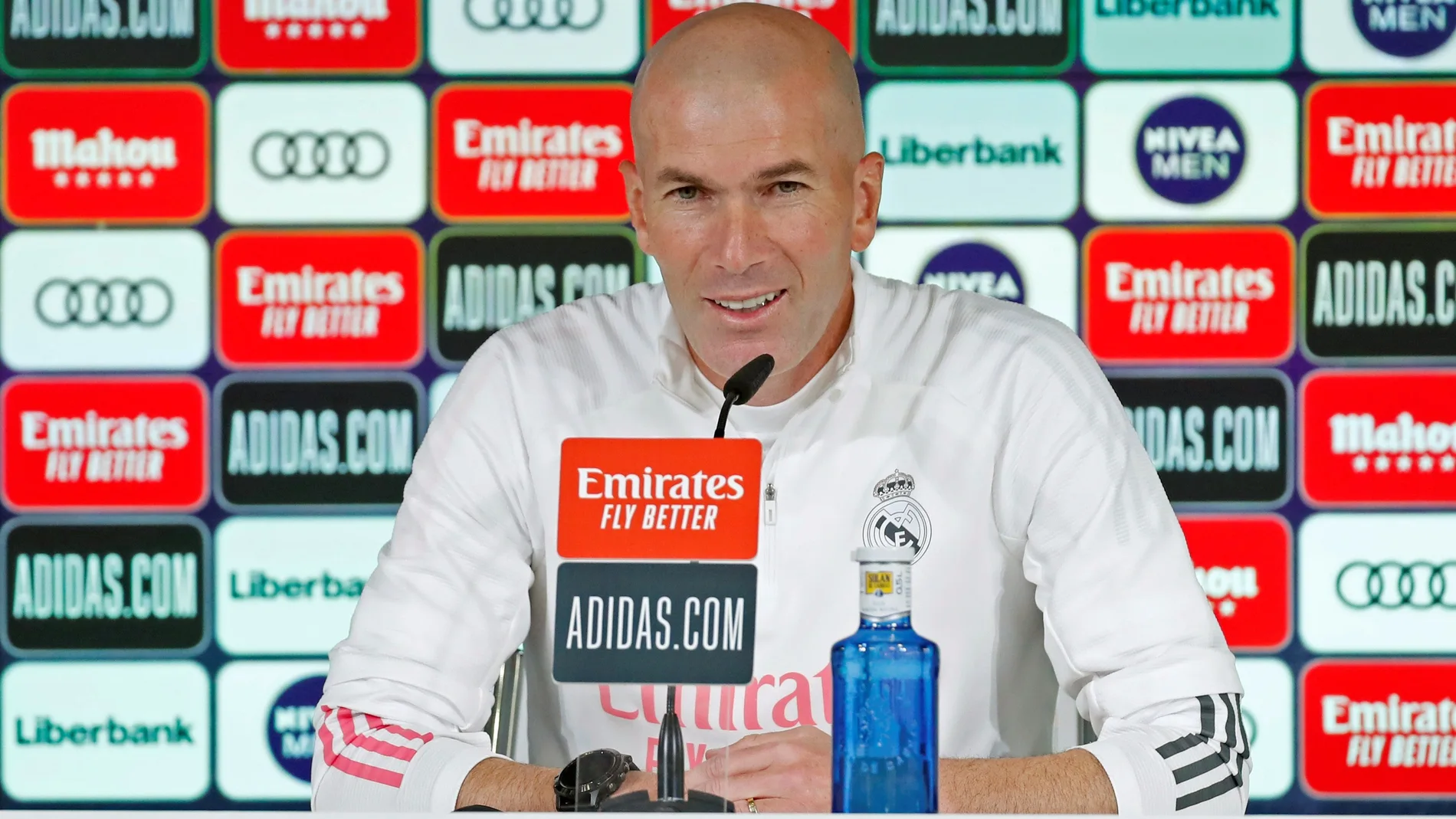 Zinedine Zidane tiene que inventarse un once el Villarreal-Real Madrid