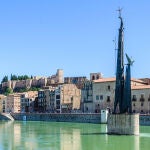 El monumento a la batalla del Ebro en Tortosa, cuya retirada ha sido paralizada en los tribunales