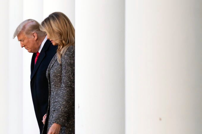 Donald J. Trump y Melania Trump, el pasado día de Acción de Gracias. EFE/EPA/KEVIN DIETSCH / POOL