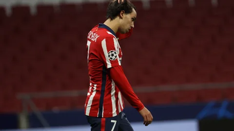Joao Félix se lamenta después de una acción en el partido contra el Lokomotiv