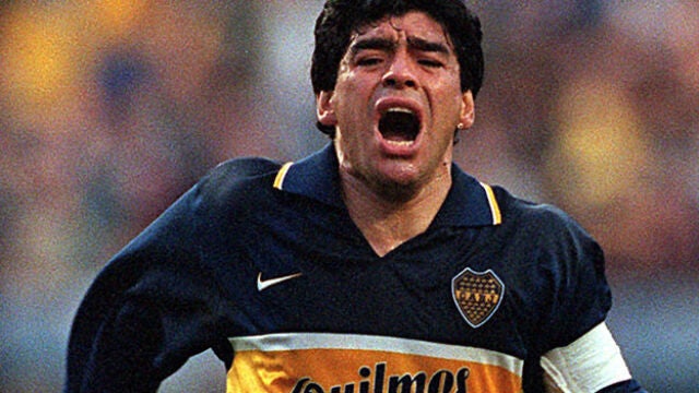 Diego Armando Maradona, con la camiseta de Boca Juniors.