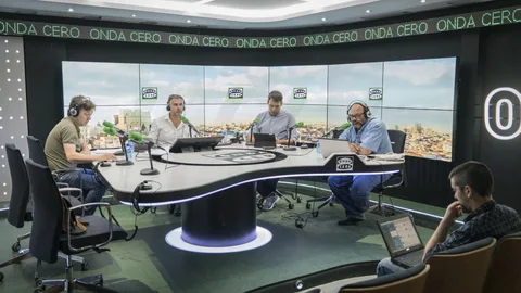 «Más de uno», con Carlos Alsina es el magacín radiofónico de referencia por sus temas y colaboradores