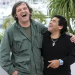 Emir Kusturica y Diego Armando Maradona, en el Festival de Cannes en 2008.