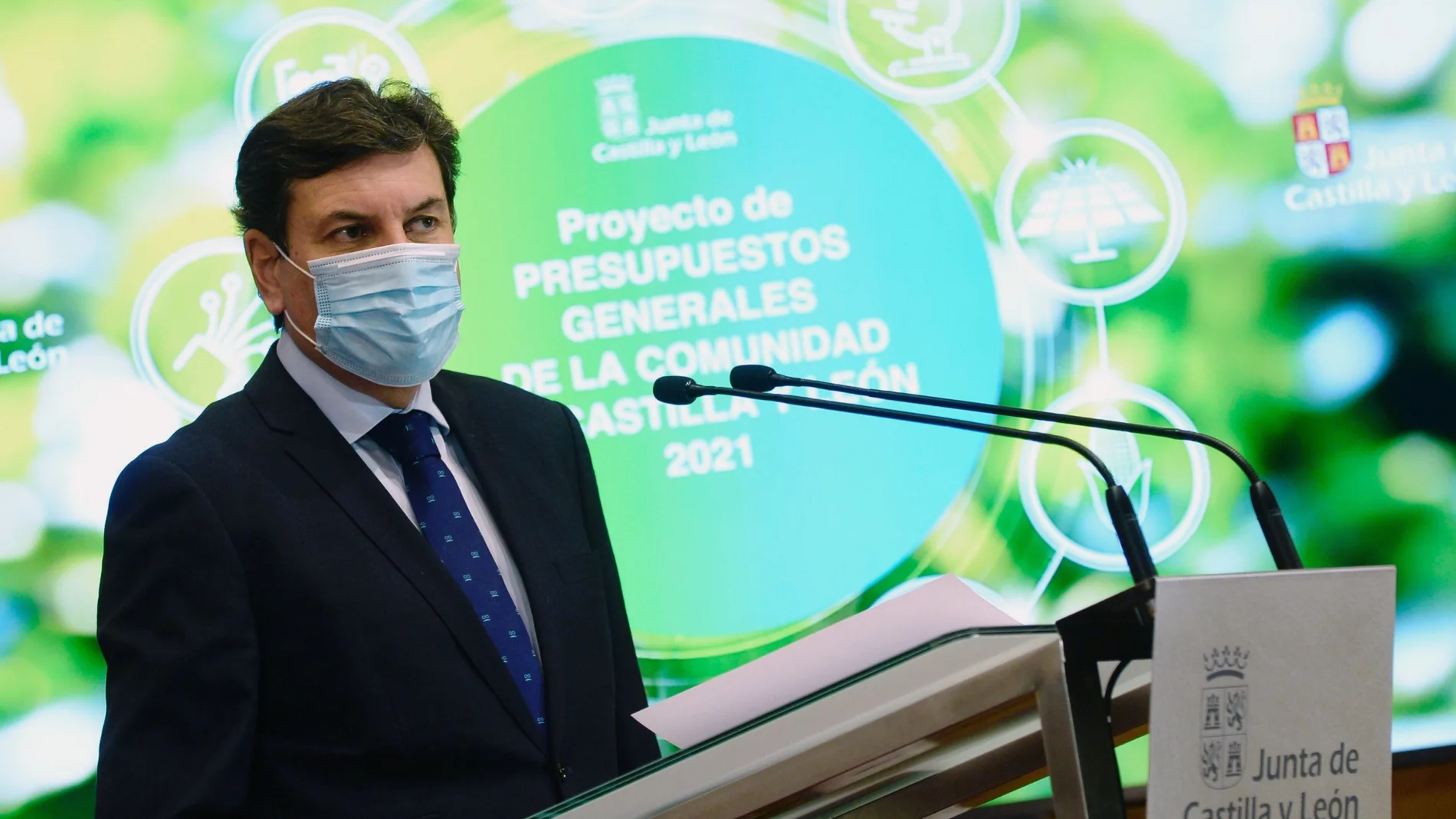 El consejero de Economía de la Junta de Castilla y León, Carlos Fernández Carriedo, durante la presentación del proyecto de Ley de Presupuestos Generales de la Comunidad para 2021