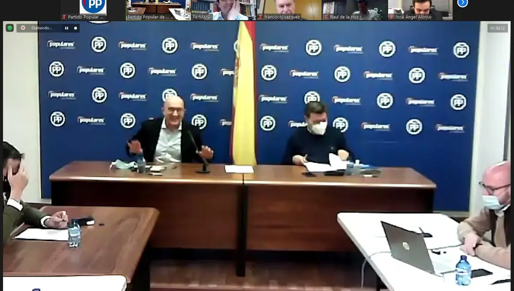 El presidente del PP de Valladolid, Jesús Julio Carnero, y el secretario general, Luis Miguel González Gago