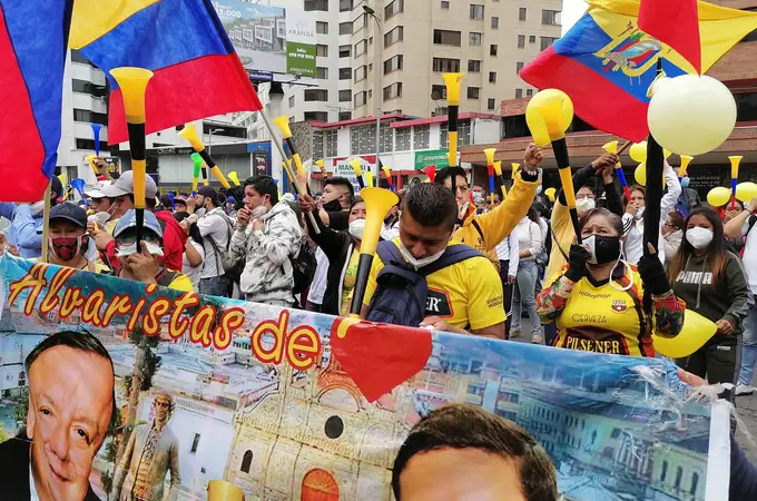 Arranca una campaña electoral convertida en referéndum sobre Rafael Correa