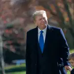 Donald Trump advierte de que no desistirá en sus acusaciones de fraude electoral cuando deja la Casa Blanca