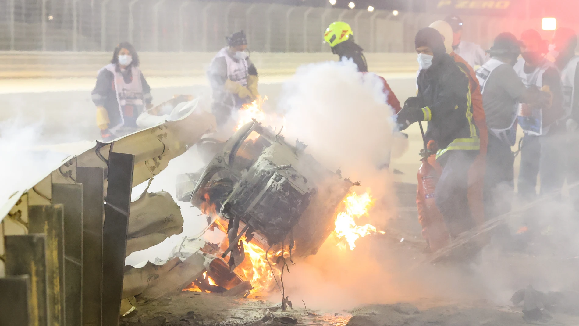 Estado en el que quedó el vehículo del piloto Grosjean del que salió milagrosamente ileso.