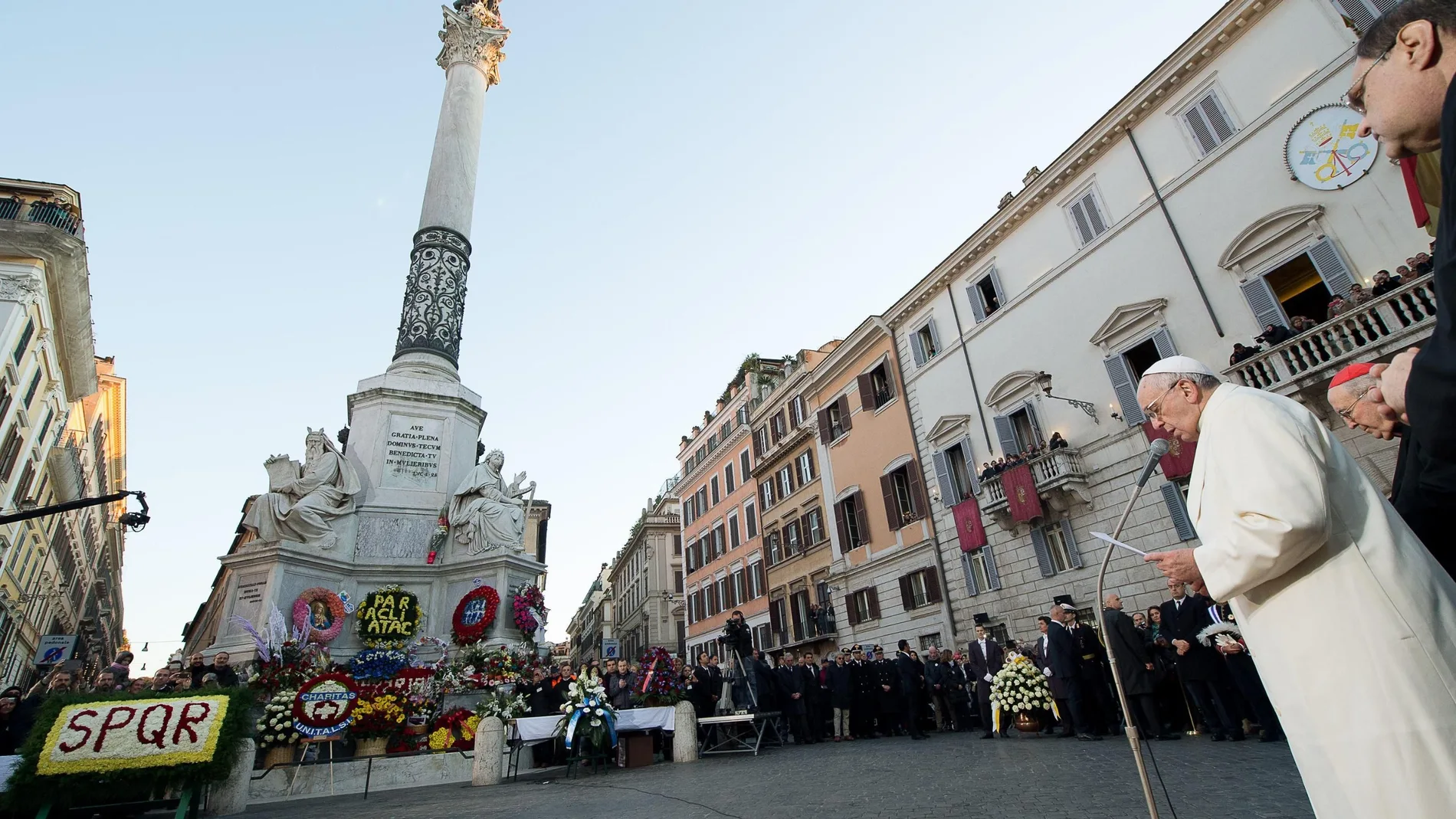 El Papa en la Plaza de España de Roma en imagen de archivo