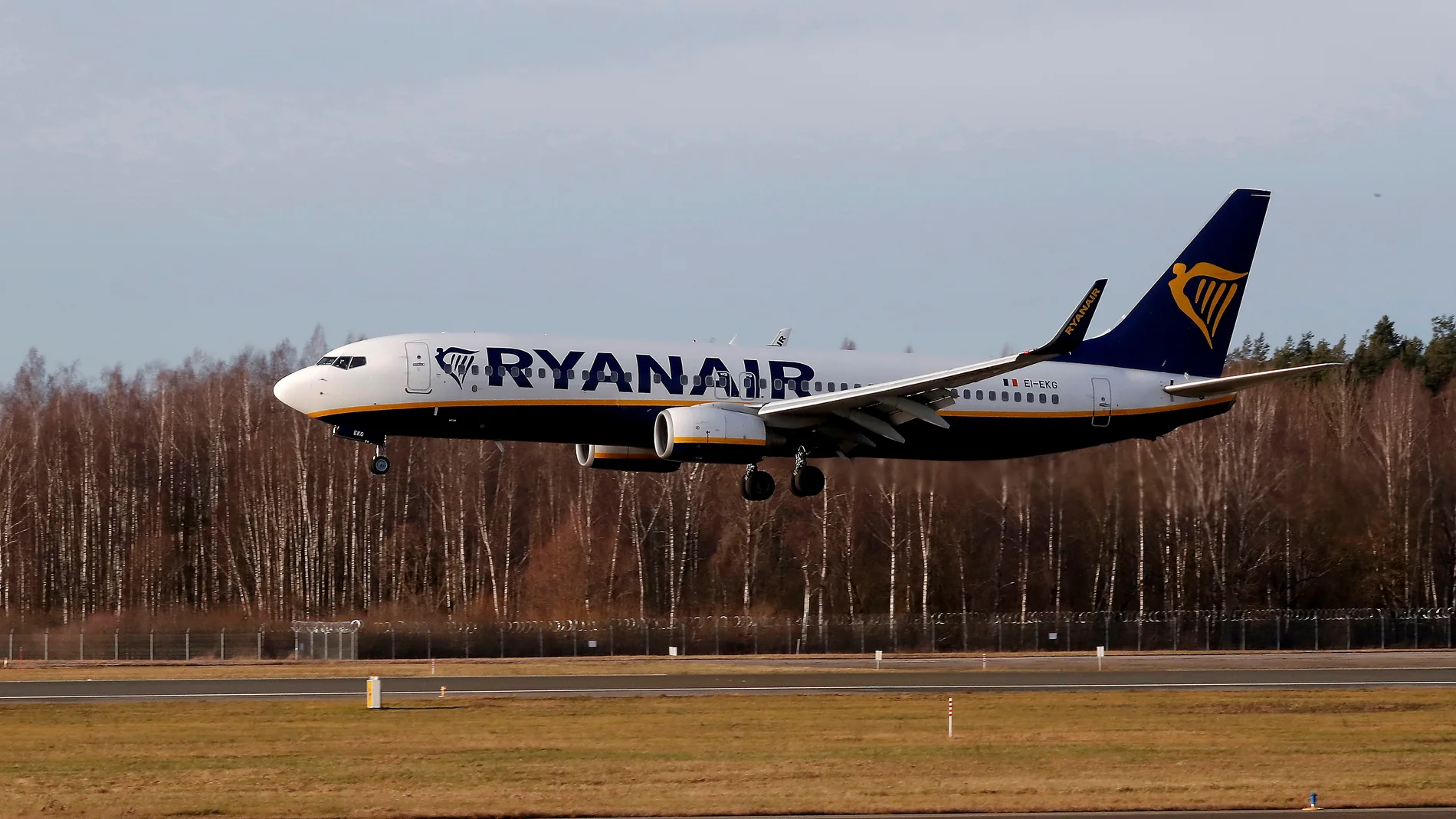 Un avión de Boeing a punto de aterrizar en el aeropuerto de Riga