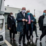 El primer ministro, Jean Castex, en el puerto de Calais